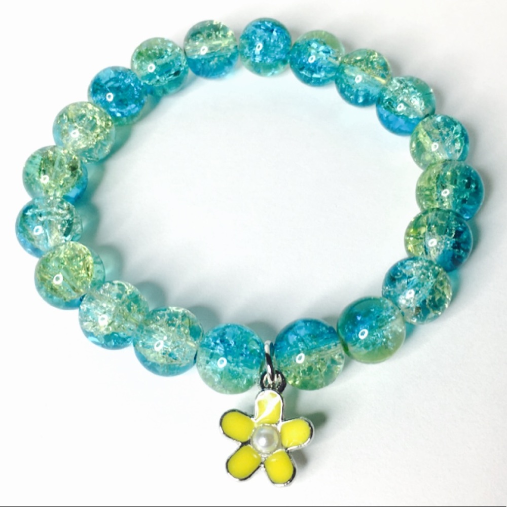 🍀🌼NWT ST. PATRICK’S DAY Artisan Charm Bracelet